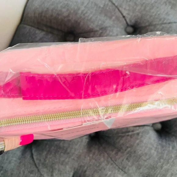JUICY COUTURE PINK TERRY TRAIN CASE